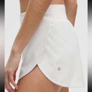 Lululemon Fast and Free High-Rise Classic-Fit Split Short 3” - White - Large